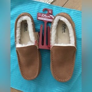 Ladies Dearfoams Dluxe Bedroom Slippers size 6